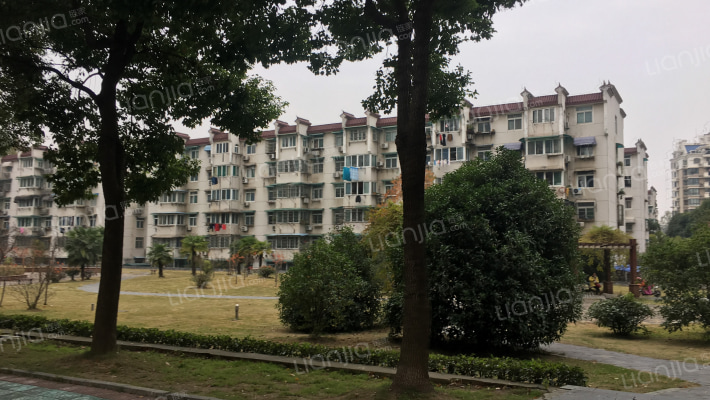 供电东村外景图