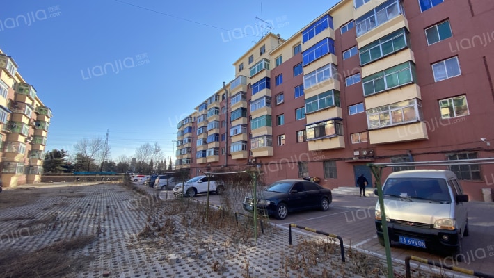 黄楼住宅外景图