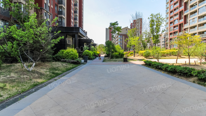 远创樾府外景图