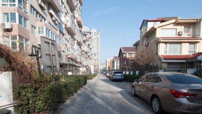 翠湖温泉花园外景图