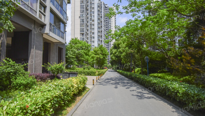 新华国际广场外景图