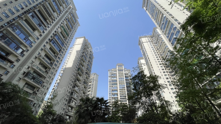 德商御府天骄东区外景图