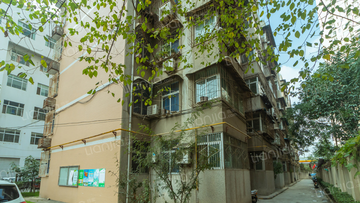 天然气家属院外景图