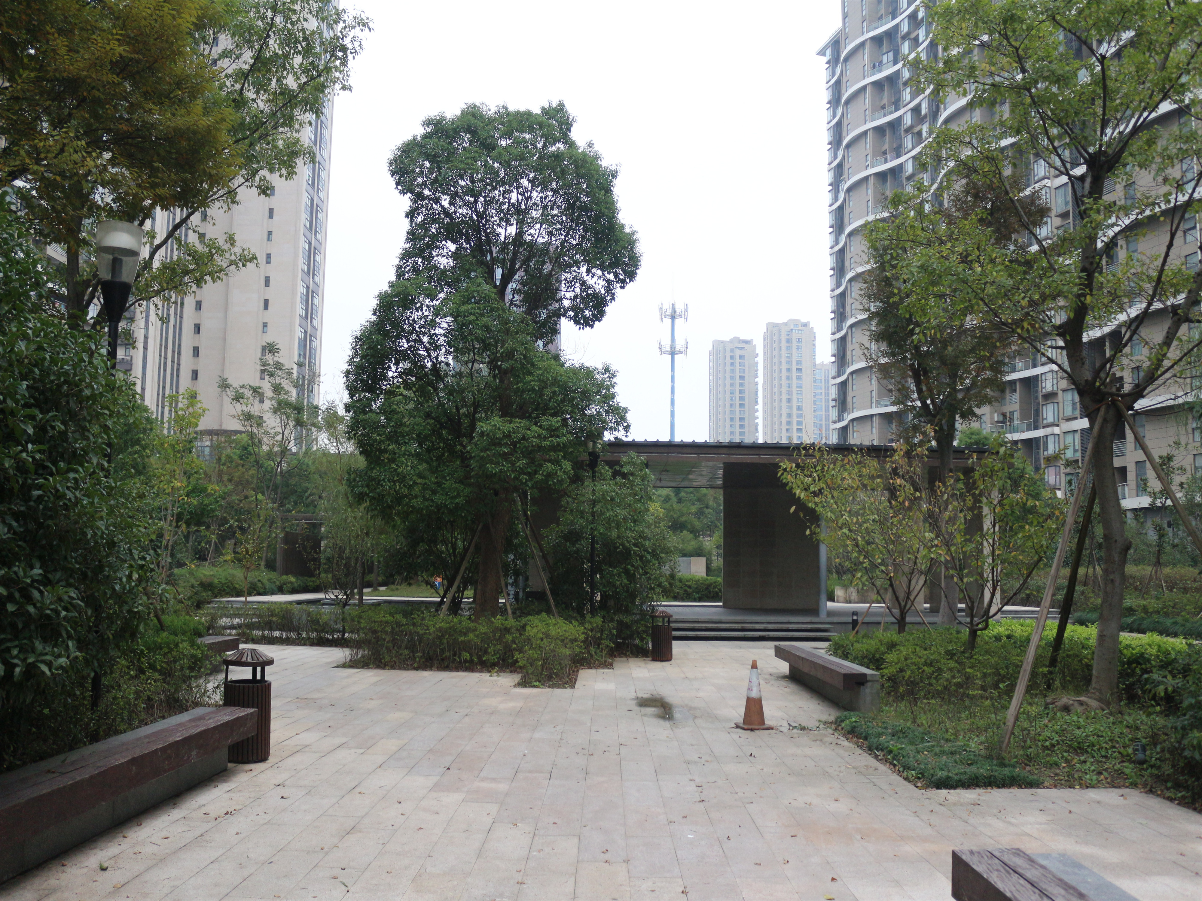 天鸿君邑小区实景 16