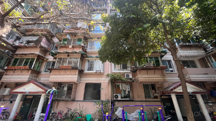 新世界小区外景图