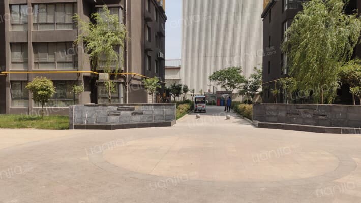 城市蓝湾外景图