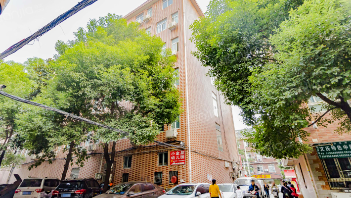 江宏新村小区外景图