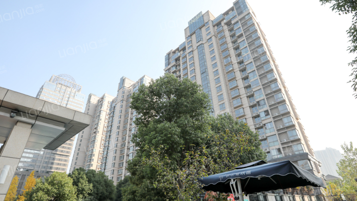 裕元新天地广场外景图