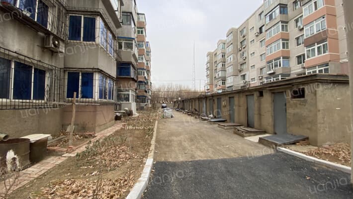 炮司小区外景图