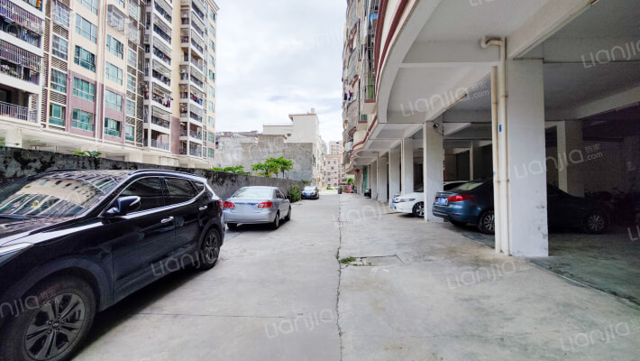 易鑫小区外景图