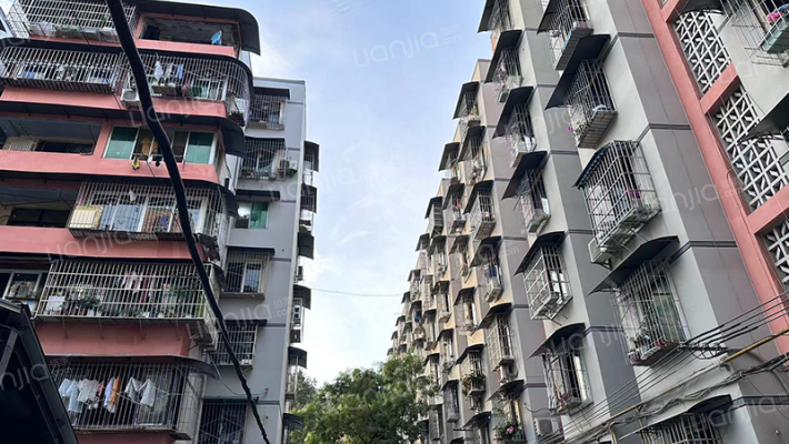 红花堰小区外景图