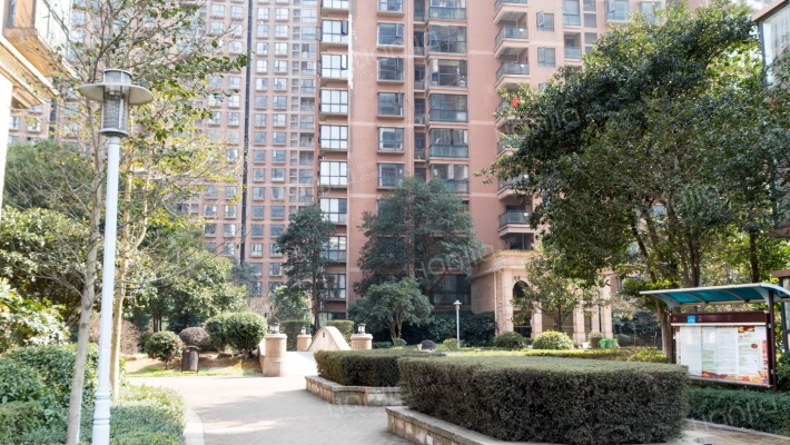 珠江东方明珠外景图