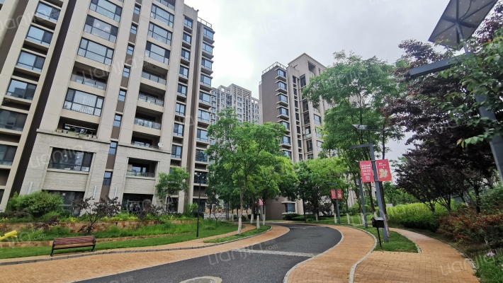 大连天地悦翠台外景图