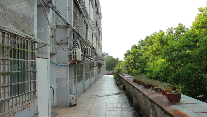 水西门大街95号外景图