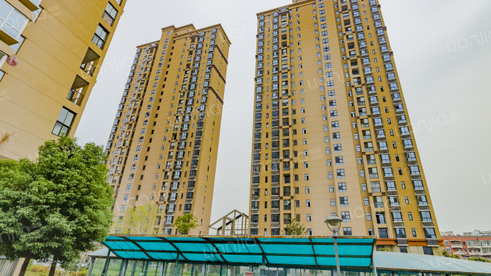 辉阳凤凰城外景图