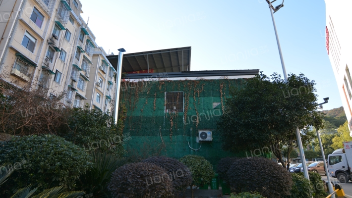 麓山南路外景图