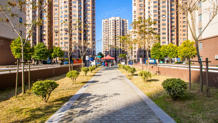 惠康苑东苑外景图