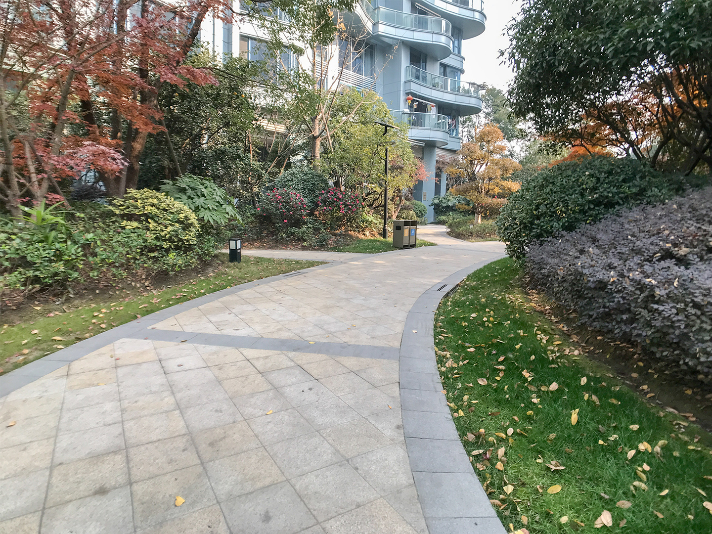 东方御府小区实景 24