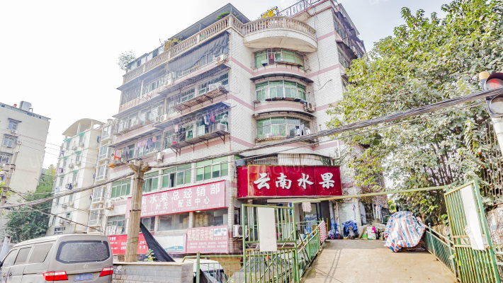 解放桥公寓外景图