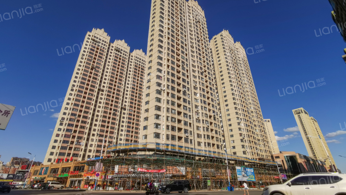 世纪华府外景图