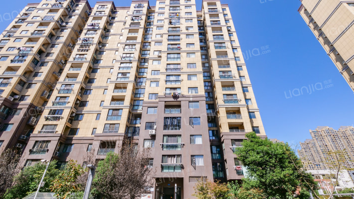 千禧同业小区外景图