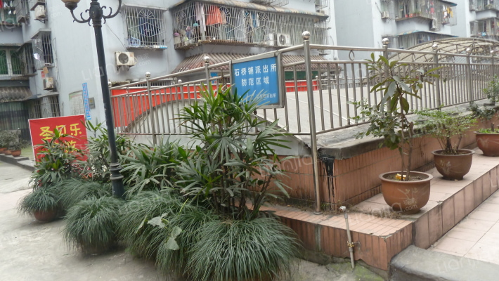 万昌商务楼外景图