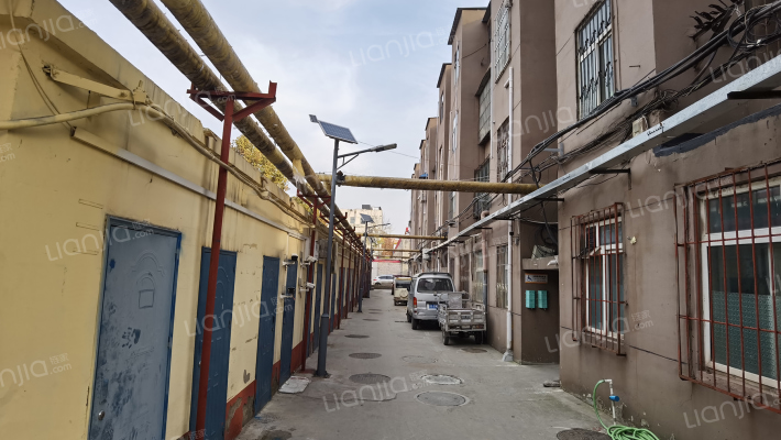 化工厂宿舍外景图