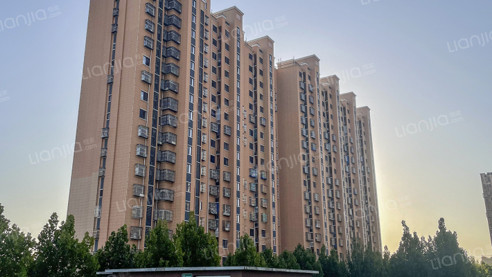 佟馨家园C区外景图