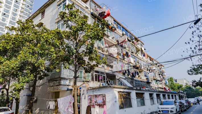 省人防宿舍外景图