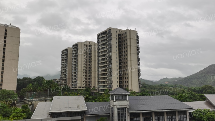 望谷温泉小镇外景图