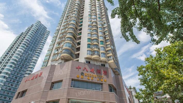 中华商住楼外景图