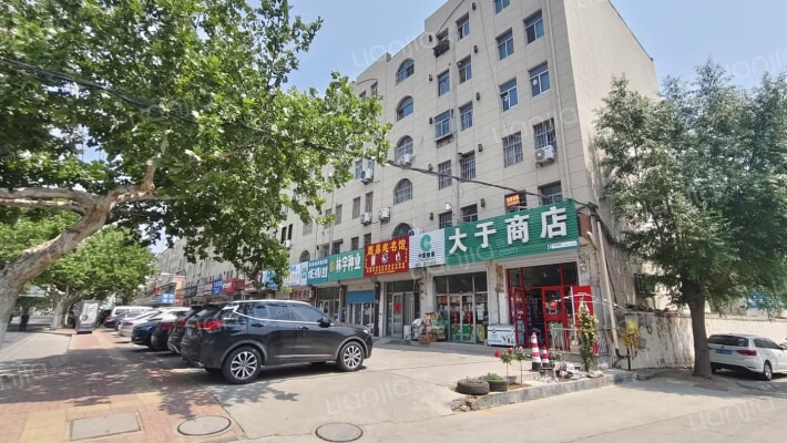 外贸公司家属楼外景图