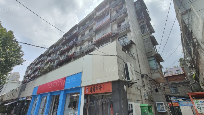 武珞路290号外景图