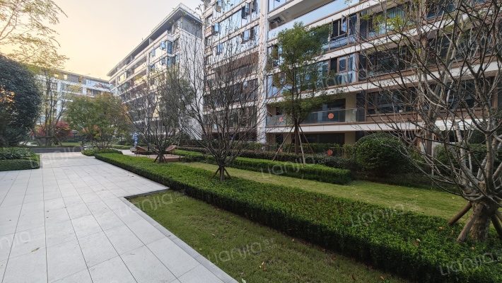 正成万柳墅院外景图