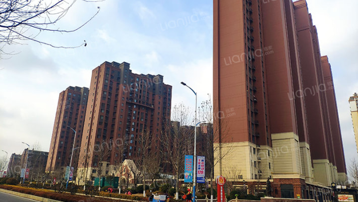 万科翡翠湾外景图