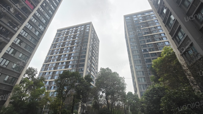 富力城新壹站外景图