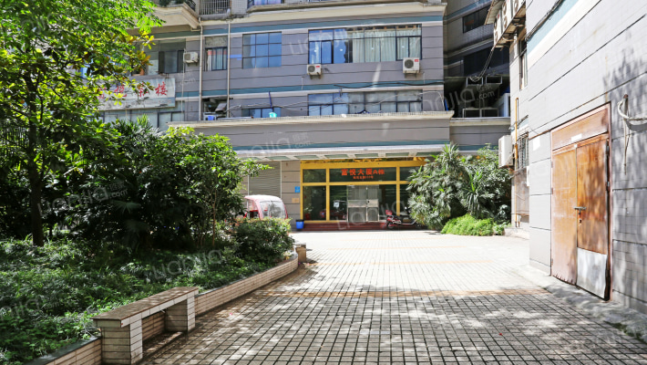 富悦大厦外景图