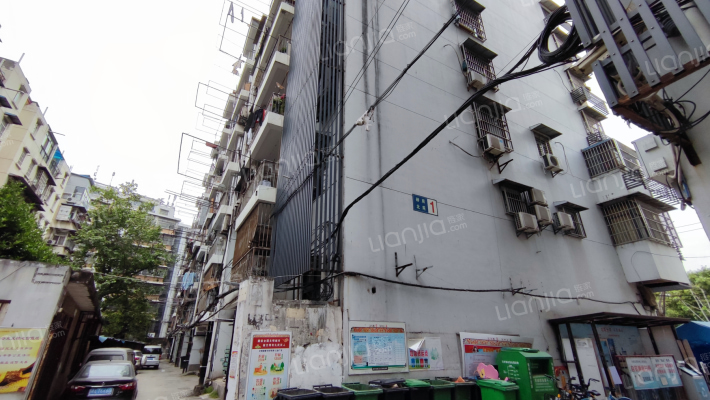 汉西公寓外景图