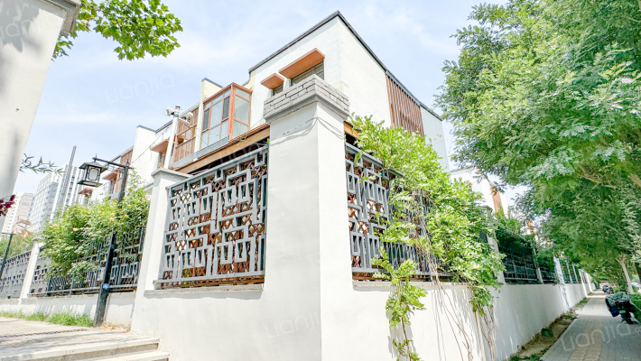 地平麓湾外景图