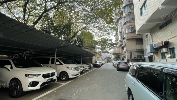 天马大厦外景图