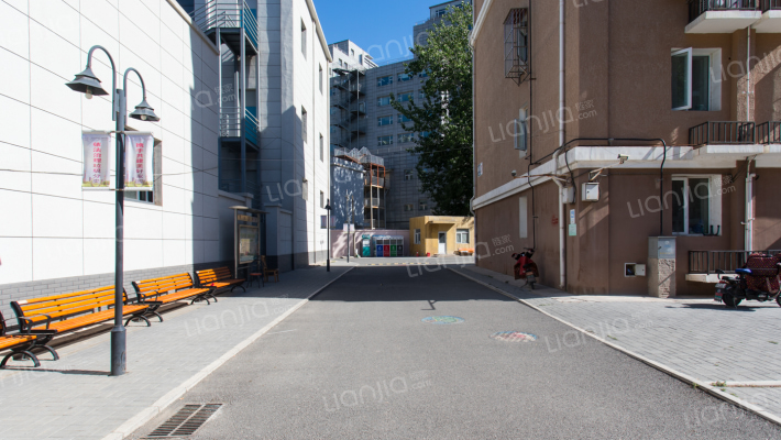 制线厂家属楼外景图