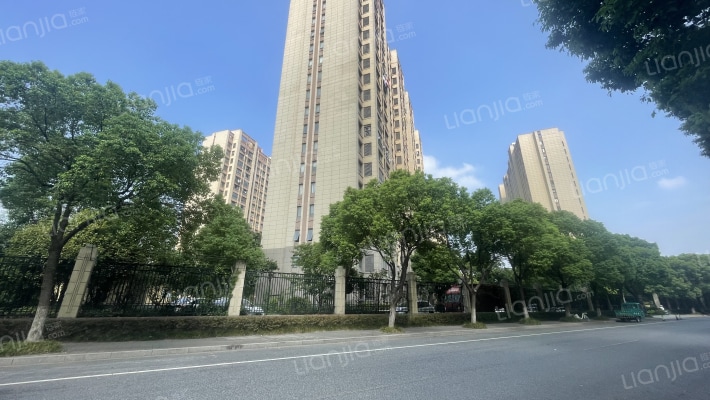 港龙香江华庭外景图