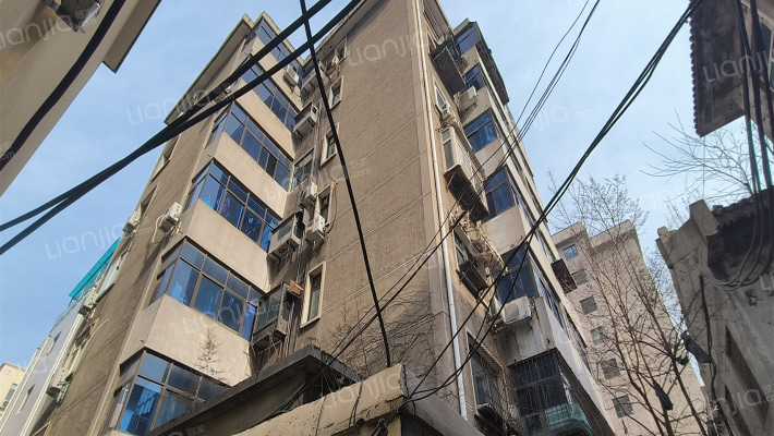 公交分局宿舍外景图