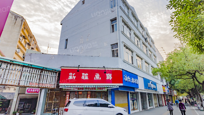 中港阁公寓外景图