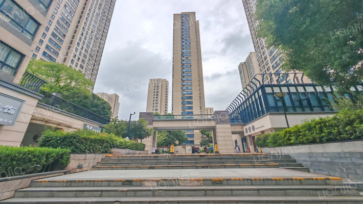 华仁凤凰城外景图