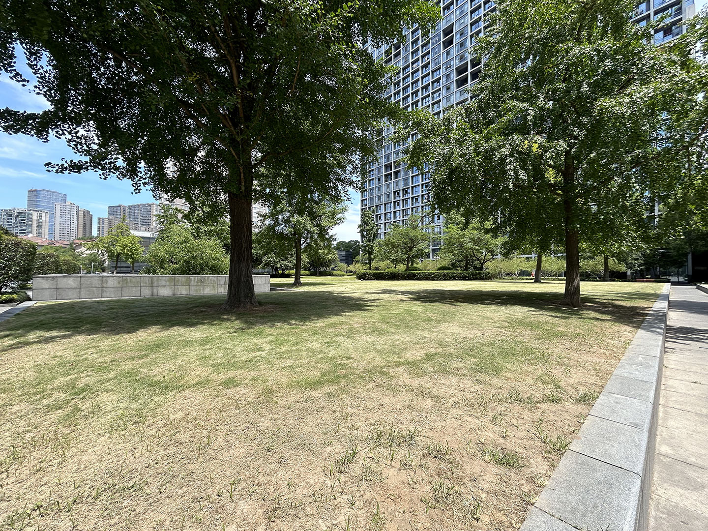 Beyond City compound photo 21