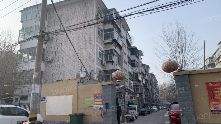 第九中学宿舍外景图