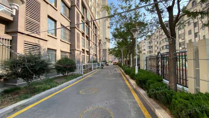 书香门第外景图