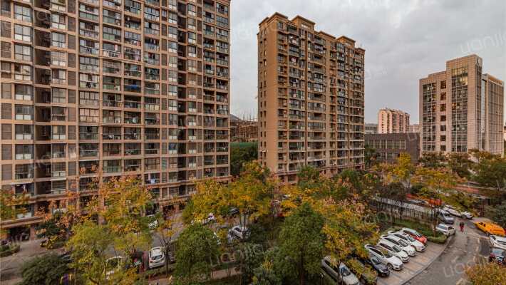 半山家苑外景图