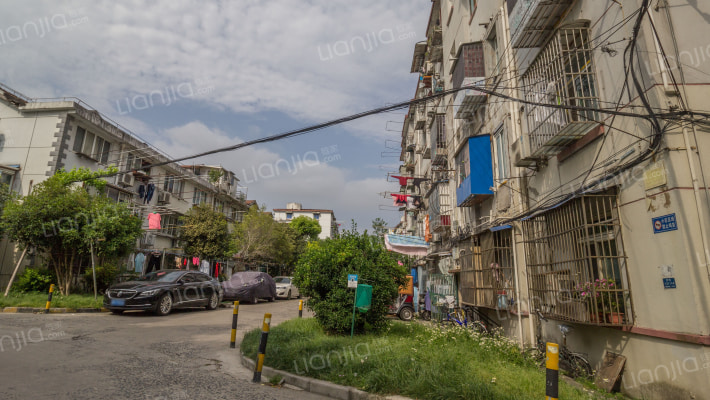 长白三村外景图